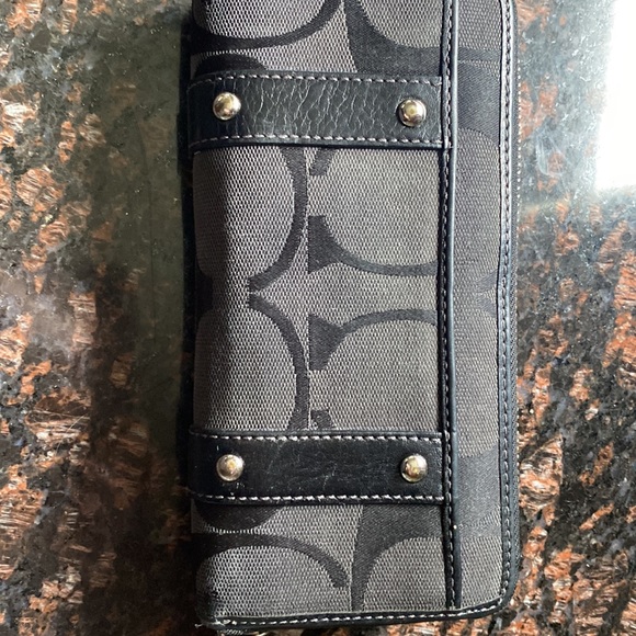 Coach wallet for women - Picture 3 of 4